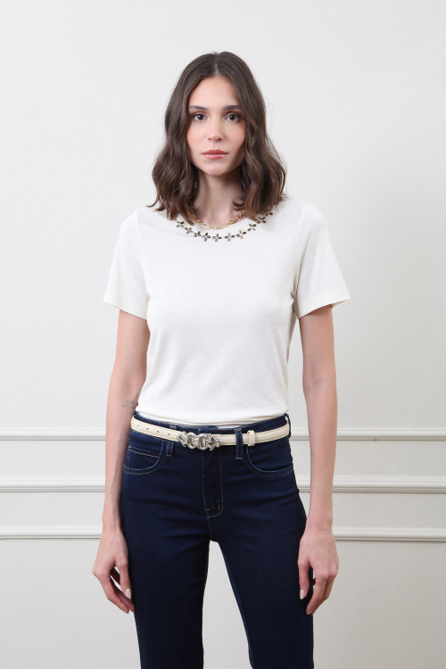 T-SHIRT MALHA LINHO BORDADO GOLA V25