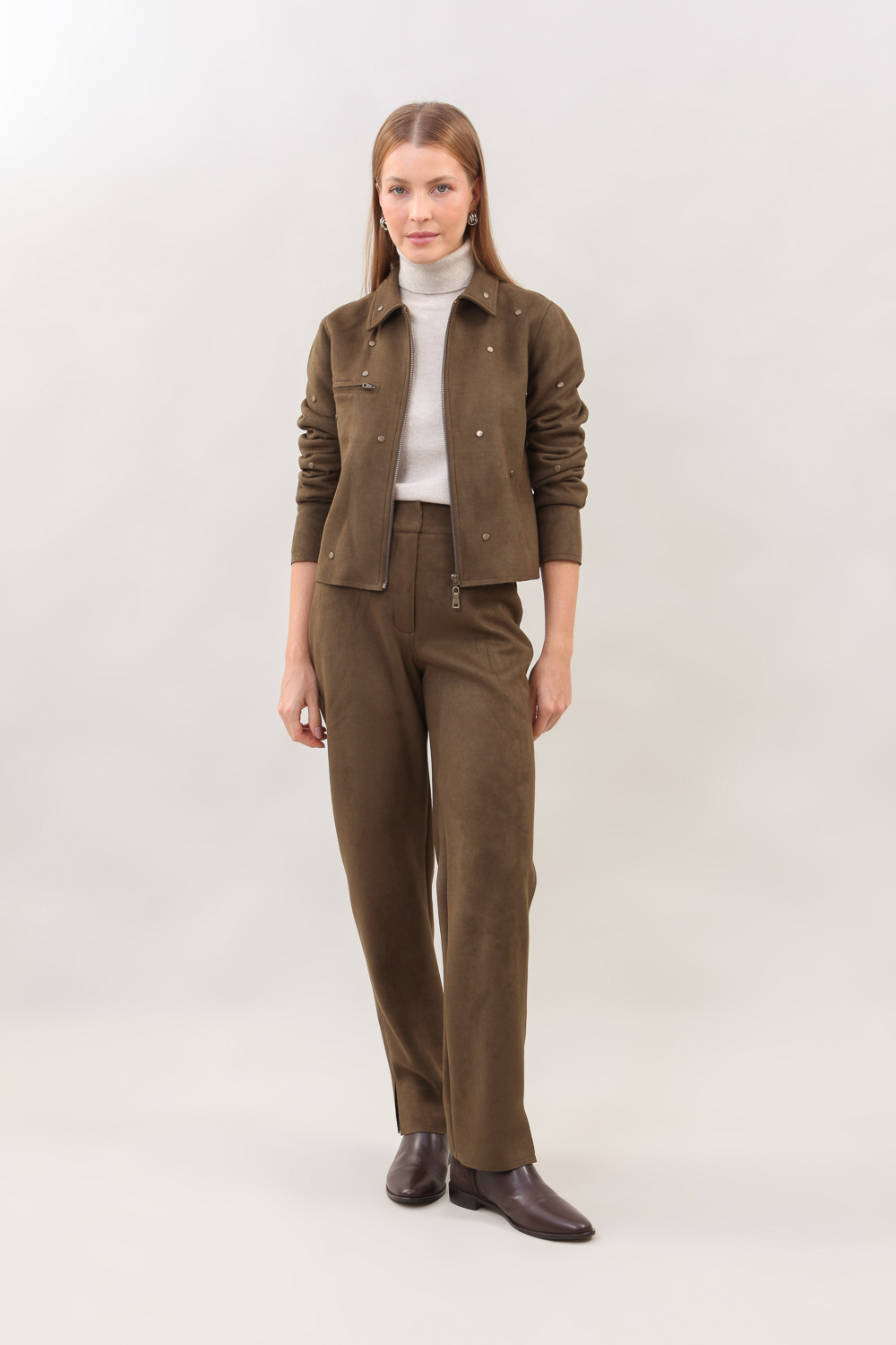 CALCA CAMURCA DE MALHA TEXTURIZADA BOLSOS I25, FILLITY.